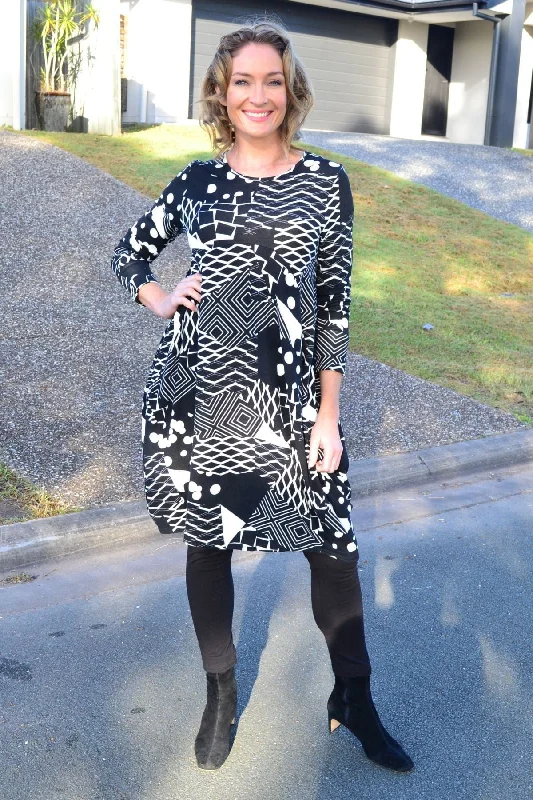 Limited Time Offer Black White Abstract Cocoon Fleece Tunic Dress