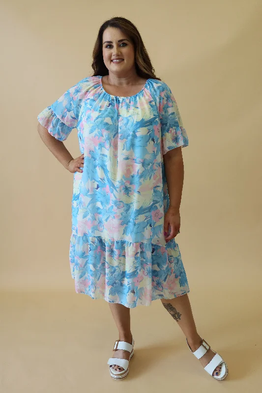 Casual and Comfortable Outfits Delilah Dress in Blue Flower