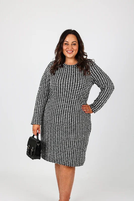 Current Trends Vero Moda Curve Houndstooth Dress