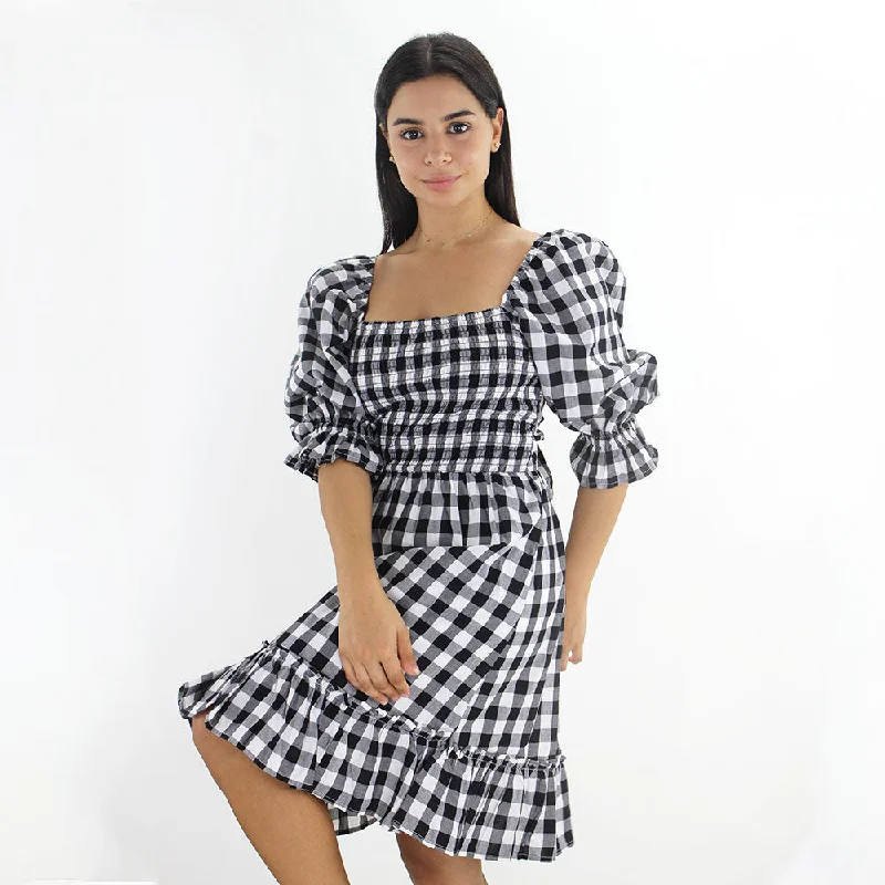 Comfortable Garments For Women Women's Plaid Open Back Puff Sleeve Dress, Black/White