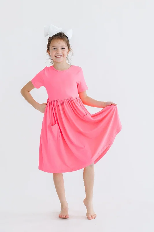 Women's Outfit Neon Pink S/S Pocket Twirl Dress