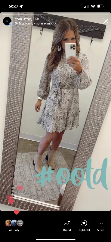 Casual Chic Clothing Wrapped in Snakeskin Dress