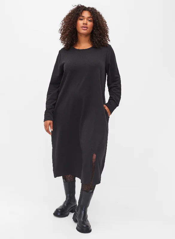 Women's Work Outfit Zizzi Sia Sweater Dress in Black