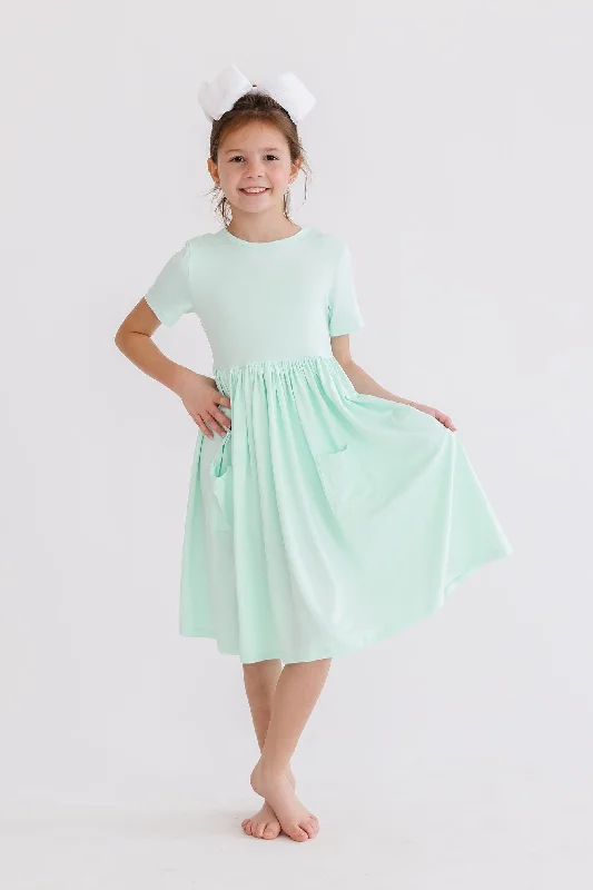 Trendy Outfits For Girls Pastel Green S/S Pocket Twirl Dress