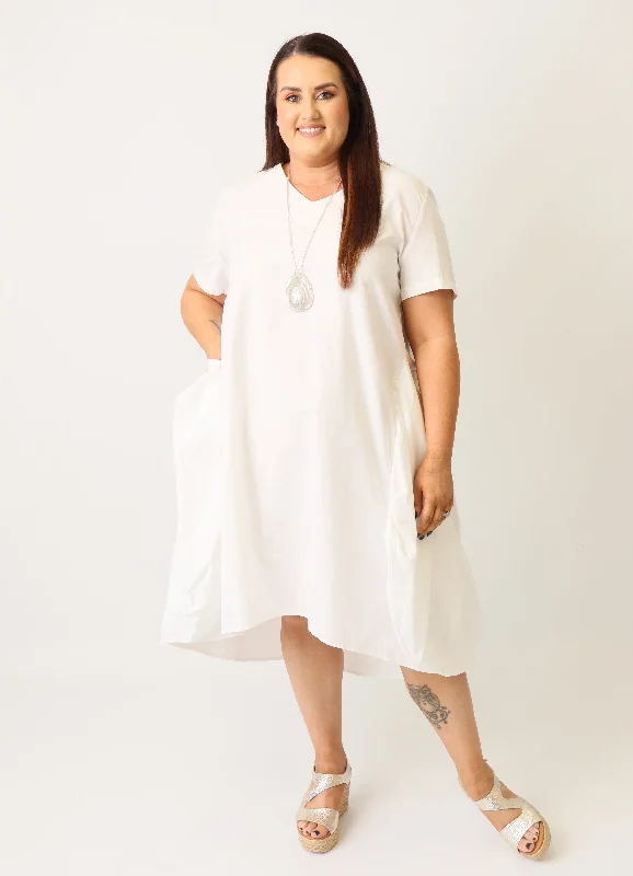 Women's Online Clothing Boutique Avery Dress in White