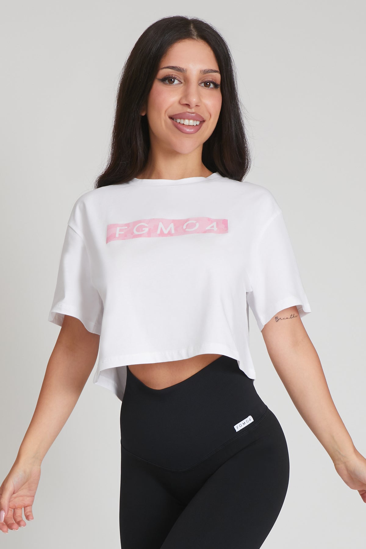 T-Shirt Crop Fgm04 Ikonic Stampa Mimetico Rosa