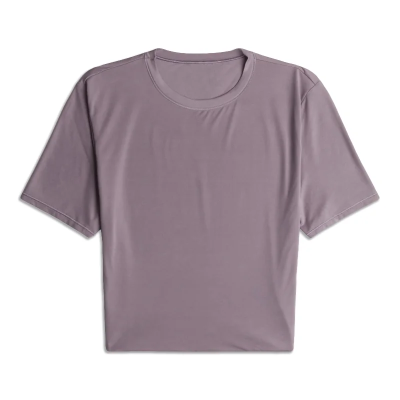 Wundermost Ultra-Soft Crewneck Cropped T-Shirt - Resale