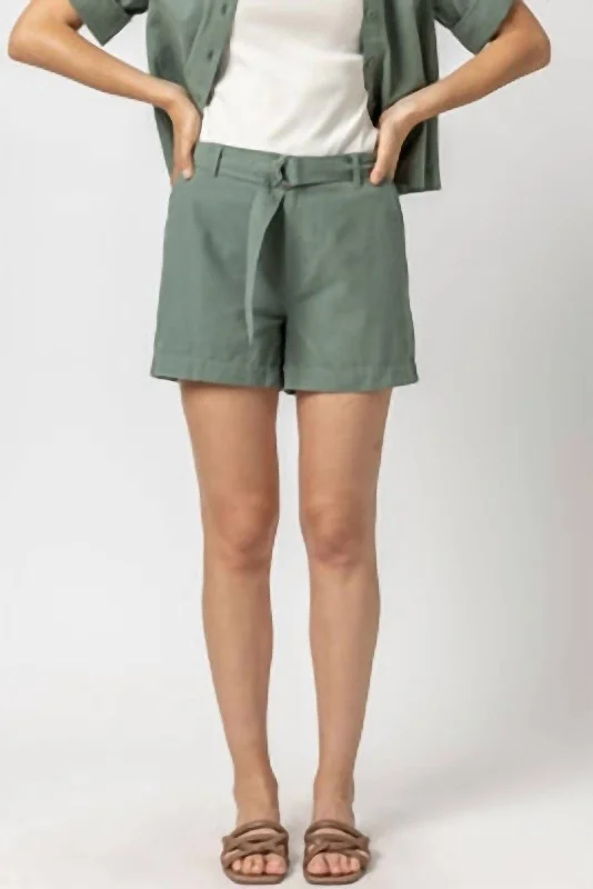 Belted Canvas Shorts In Seagrass