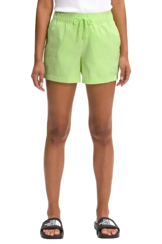 Women’S Wander Shorts In Sharp Green